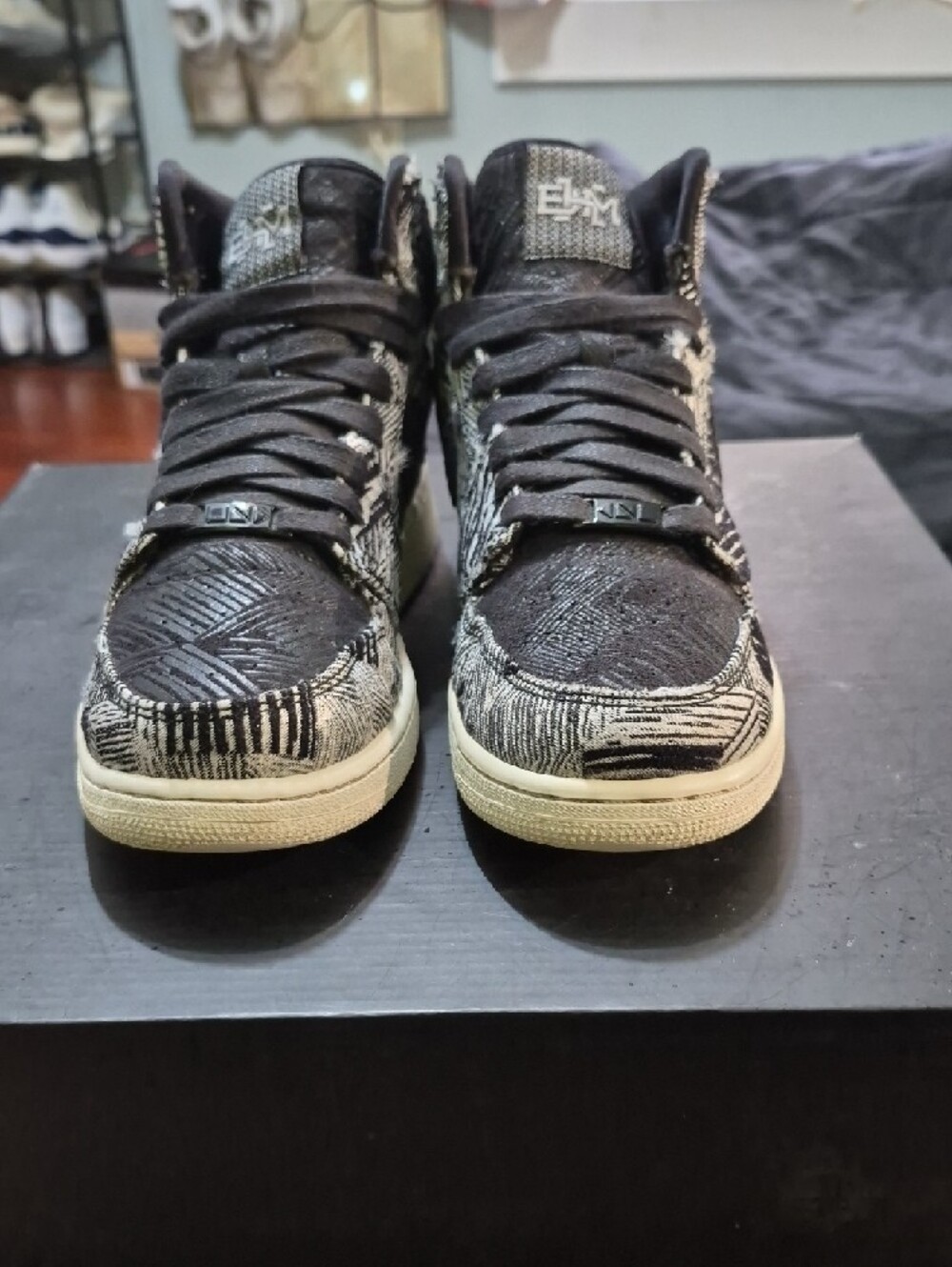 Air Jordan 1 Retro High GG Rare "BHM" (Black History Month) (2015) M7Y/W8.5 EUC - Picture 4 of 10